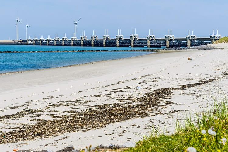Stormvloedkering Oosterschelde, Zeeland