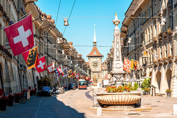 Kramgasse met achteraan de Zytglogge, Bern