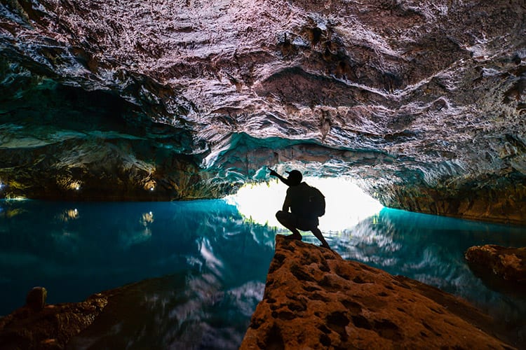 De grotten van Altinbesik, Turkije