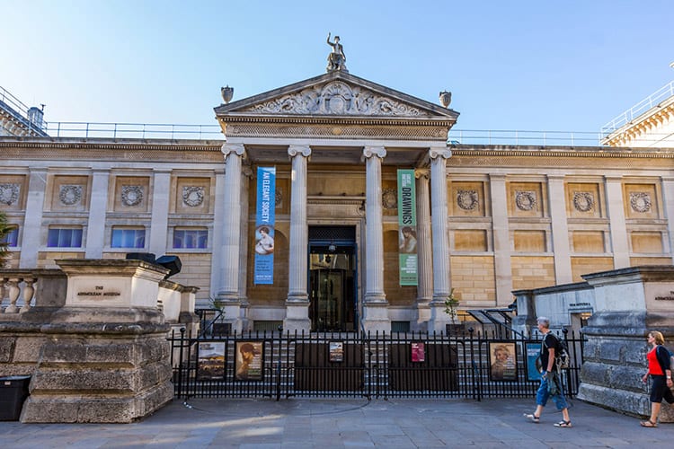 Ashmolean Museum, Midden-Engeland